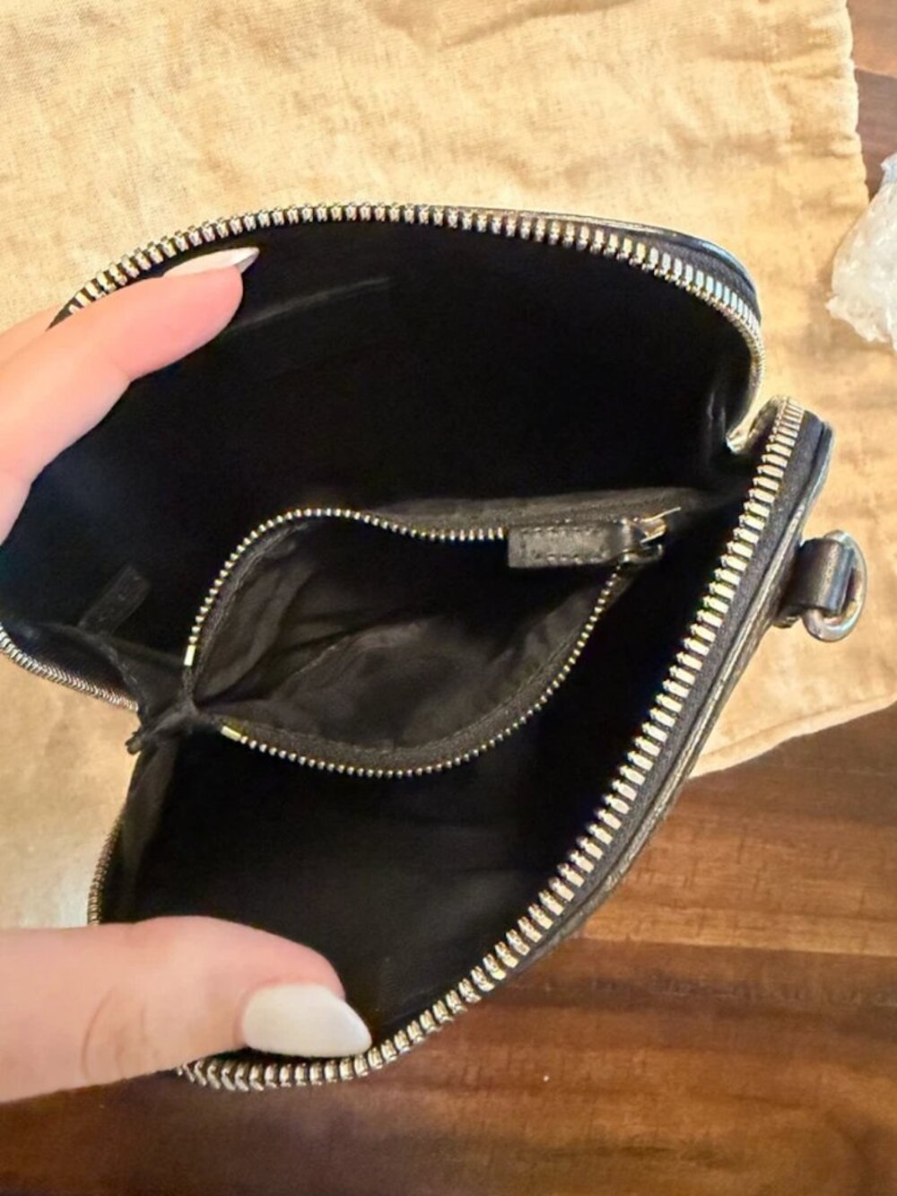 Gucci x Sega Black Dome Mini Crossbody Shoulder Bag - MSRP $1790 - Picture 8 of 13